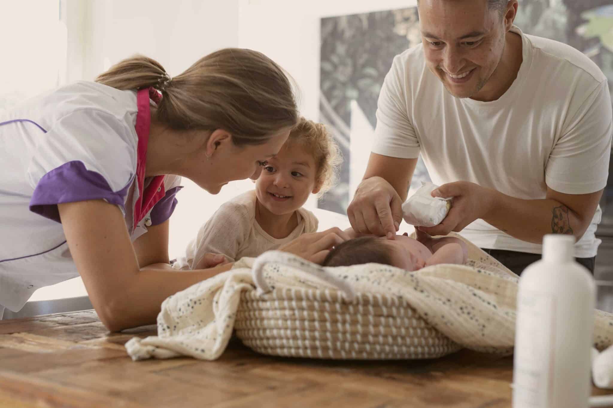 Geniet volop van je Kraamtijd met goede kraamhulp| KraamZus